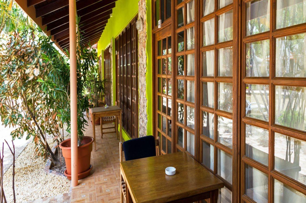 Shepherd Inn คราวน์พอยต์ ภายนอก รูปภาพ
